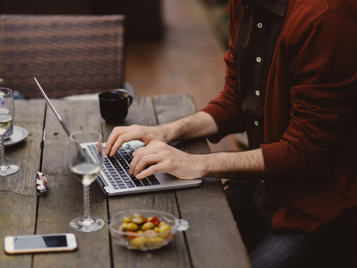 Secrets on how to Craft Irresistible Blog Posts That Readers Can’t Resist.